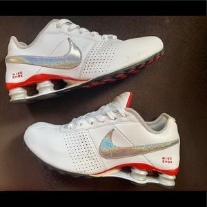 Women’s size 8.5 Nike shox